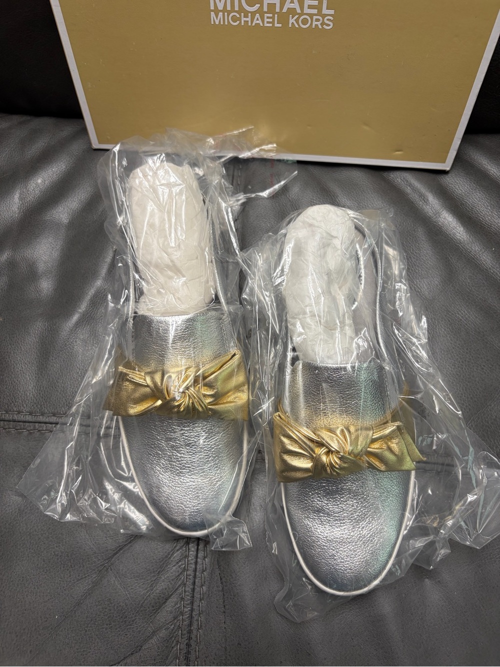 MICHAEL Michael Kors Willa Slip on Mule Metallic Silver & Gold Leather - Picture 2 of 14